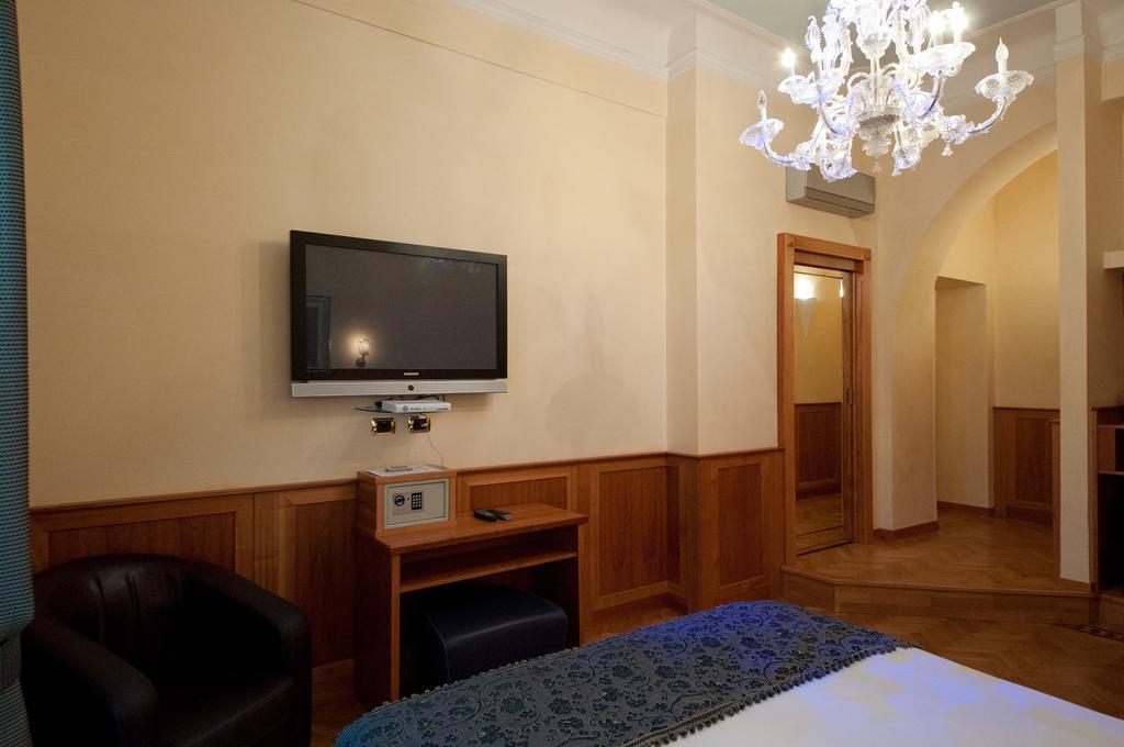 Relais Conte Di Cavour De Luxe Pensionat 2*