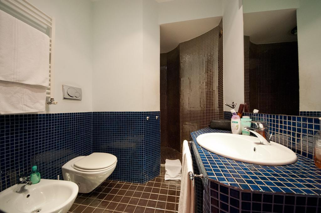 Relais Conte Di Cavour De Luxe 2* Rom