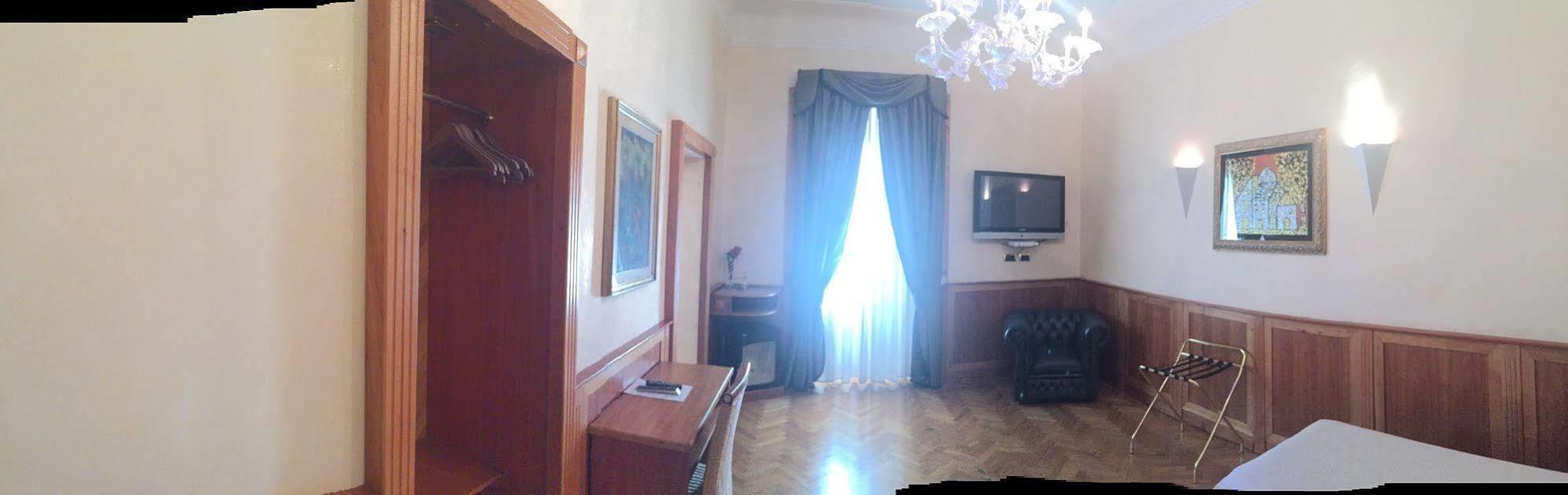 Relais Conte Di Cavour De Luxe Pensionat