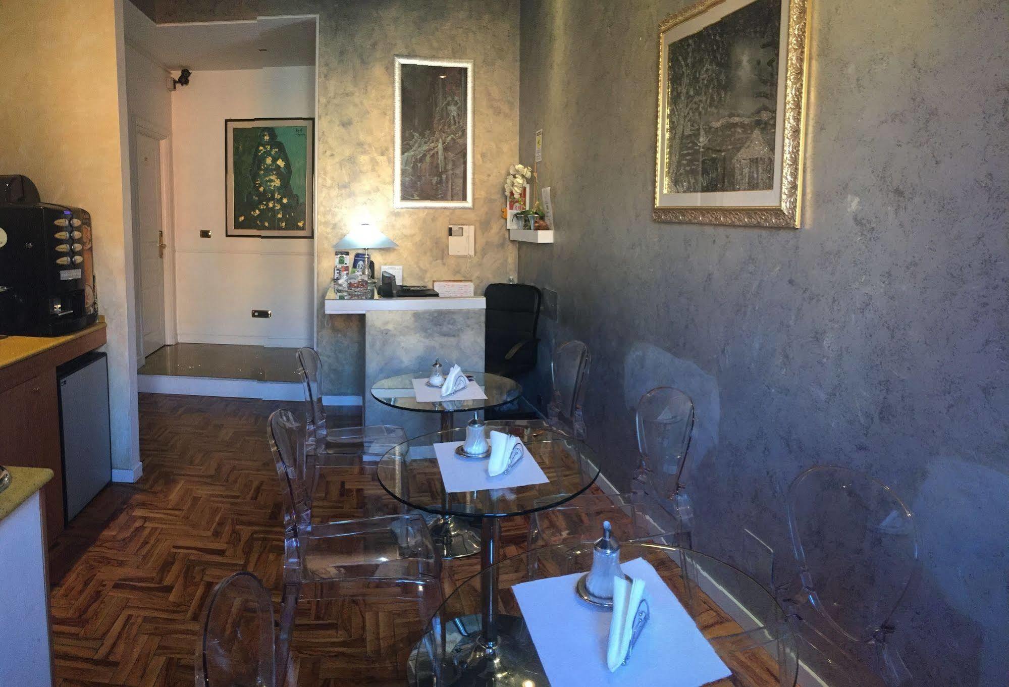 Relais Conte Di Cavour De Luxe Gasthof 2*